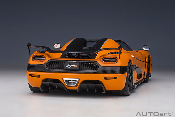 79023  KOENIGSEGG AGERA RS (CONE ORANGE/CARBON BLACK/BLACK ACCENTS)