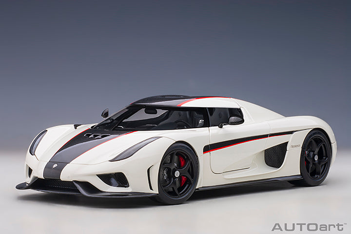 79027  KOENIGSEGG REGERA (WHITE/BLACK CARBON/RED ACCENTS)