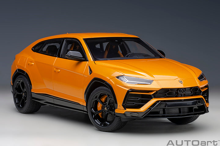 79160 LAMBORGHINI URUS (ARANCIO BOREALIS/PEARL ORANGE)