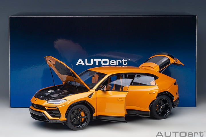 79160 LAMBORGHINI URUS (ARANCIO BOREALIS/PEARL ORANGE)