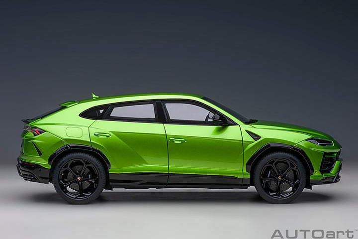 79169 LAMBORGHINI URUS (VERDE SELVANS/PEARL GREEN)