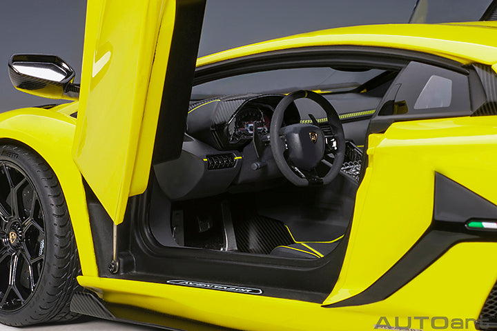 79175  LAMBORGHINI AVENTADOR SVJ (GIALLO TENERIFE/PEARL YELLOW)