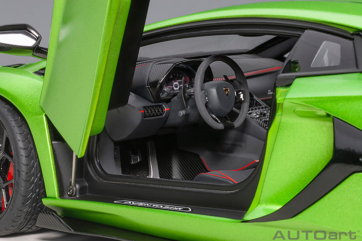 79178  LAMBORGHINI AVENTADOR SVJ (VERDE ALCEO/MATT GREEN)