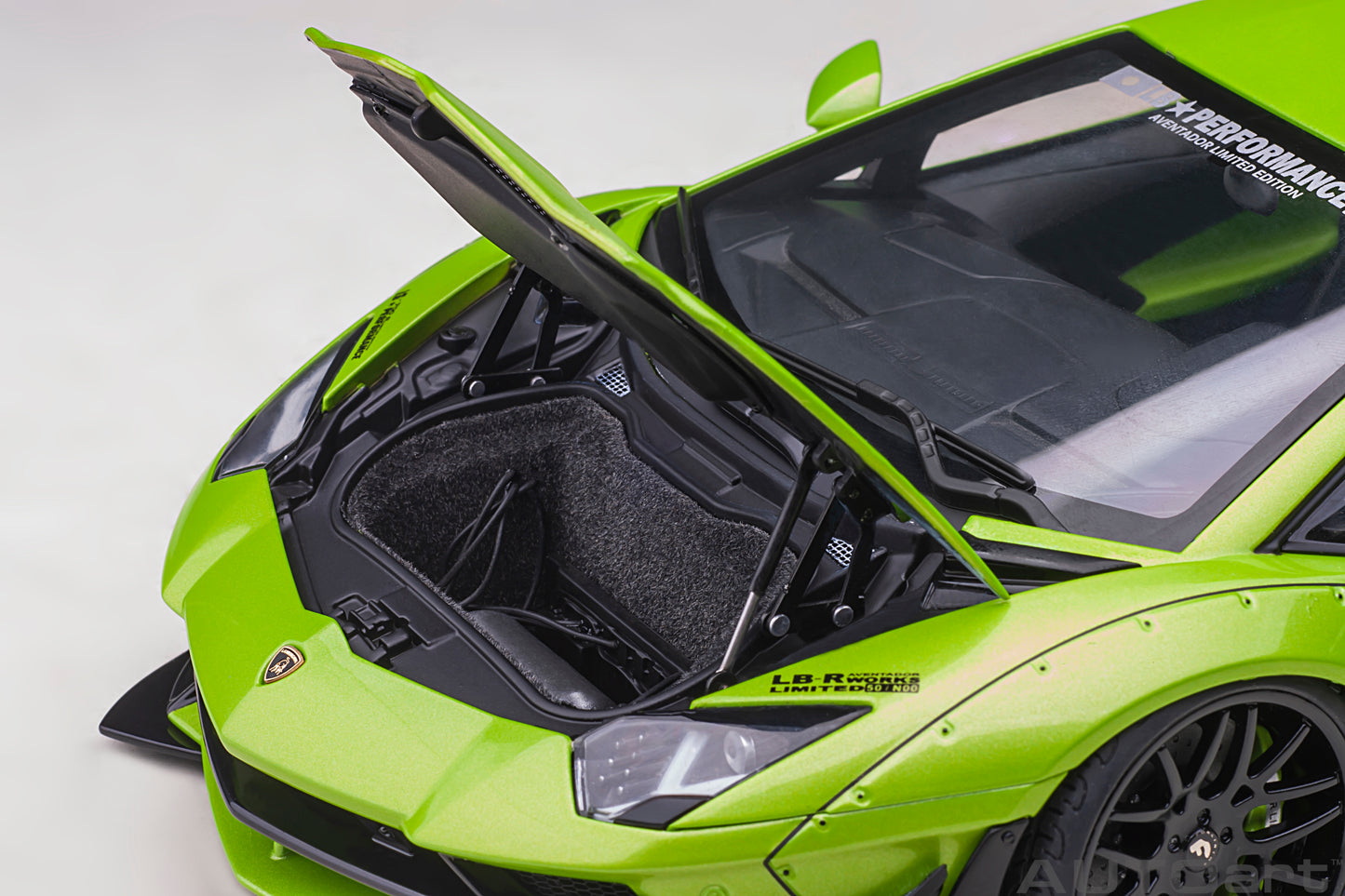 79243 LIBERTY WALK LB-WORKS LAMBORGHINI AVENTADOR LIMITED EDITION (PEARL GREEN)